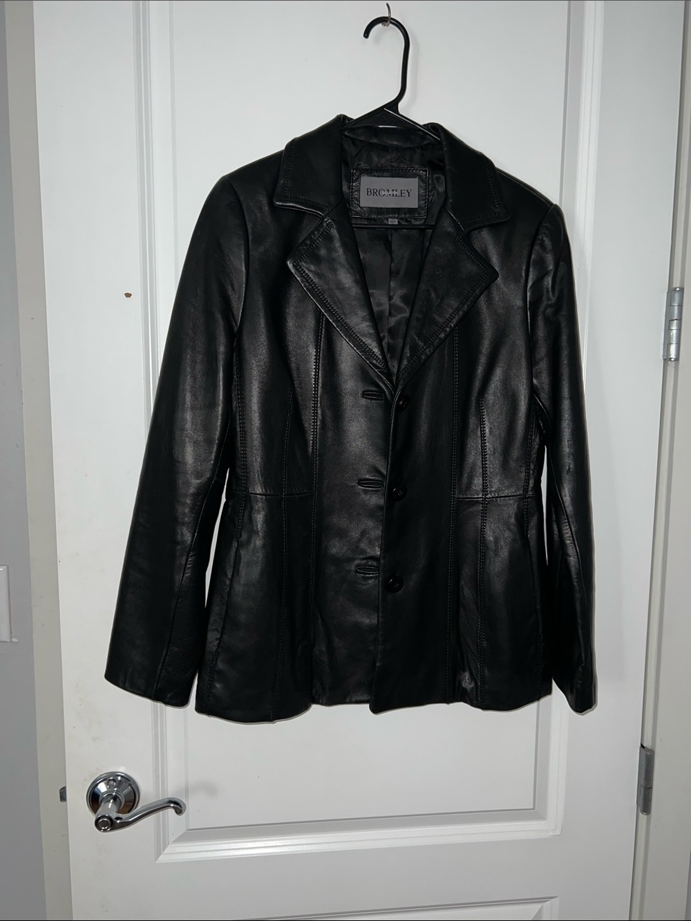 Bromley Women's Black Leather Button-Up Blazer Jacket